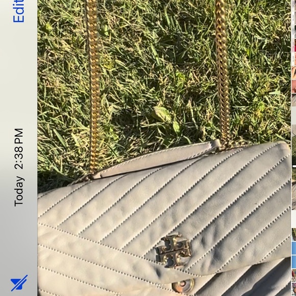 AUTHENTIC TORY BURCH | KIRA CHEVRON CONVERTIBLE SHOULDER BAG - Picture 11 of 16